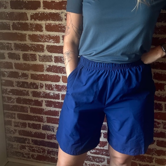 Nike Dri-Fit blue athletic shorts, with drawstring waist and pockets - Picture 4 of 8